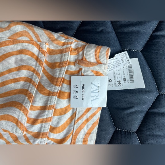 Zara orange wavy jeans - Picture 2 of 4